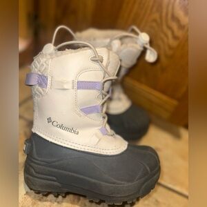 Columbia Black and White Fleece-Lined Boots